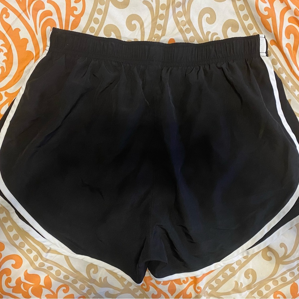 Nike Shorts - Picture 2 of 3